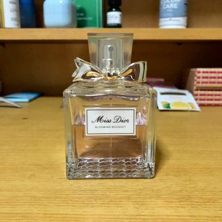 (Category: ) located in . Submitted by xianglingn (Listing ID 1163813704, Image 1). Description: .