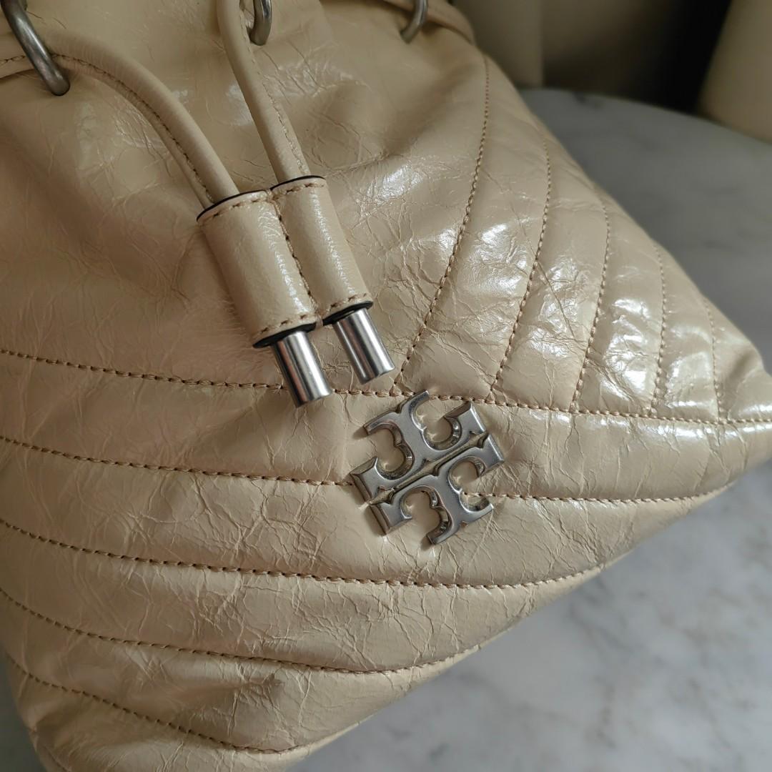 Tory burch kira chevron mini bucket bag (แดง)