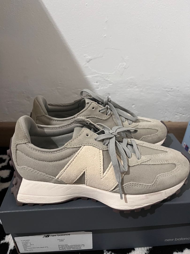 New Balance 327, Fesyen Wanita, Sepatu 