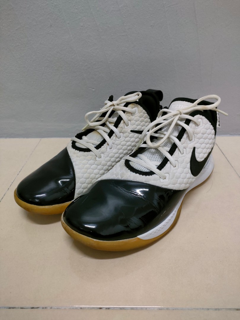 lebron witness 3 footlocker