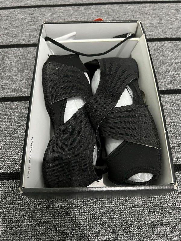 Nike studio wrap 4 top