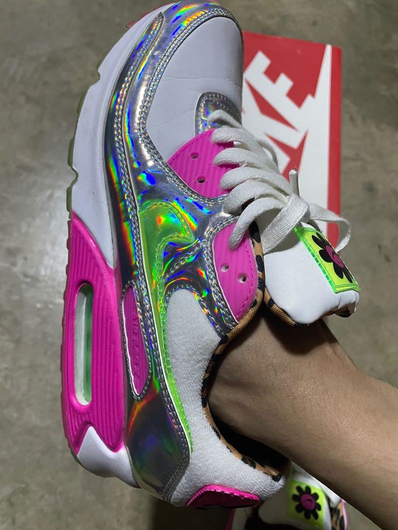 NIKE WOMENS AIR MAX 90 LX LASER FUCHSIA WHITE ILLUSION GREEN