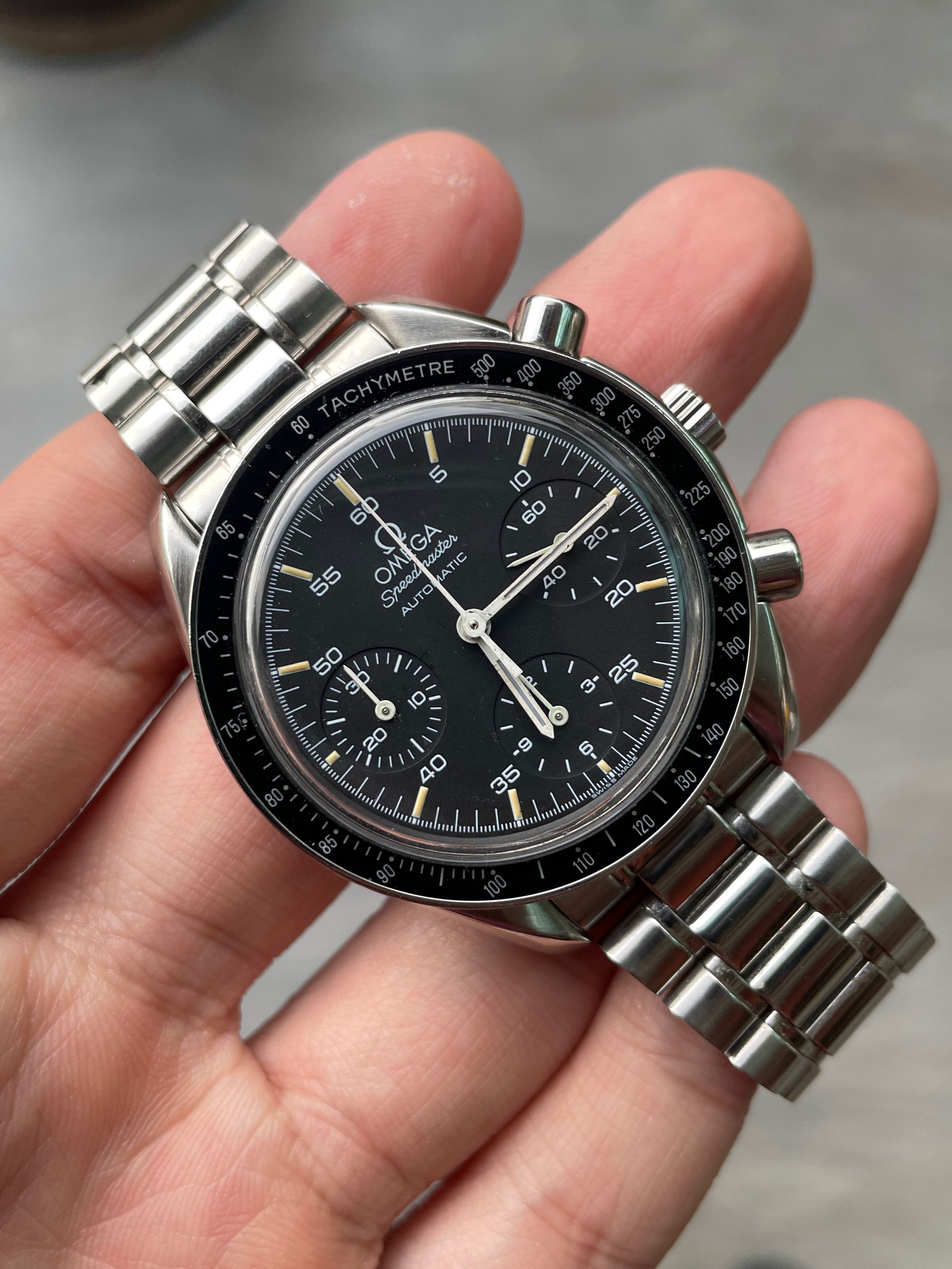 Speedmaster reduced omega clearance