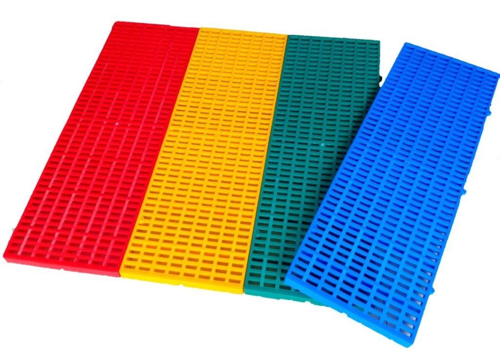 PLASTIC MATTING, Commercial & Industrial, Construction Tools & Equipment on Carousell