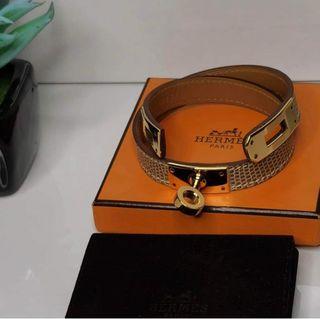 PRE LOVED Hermes leather bracelet