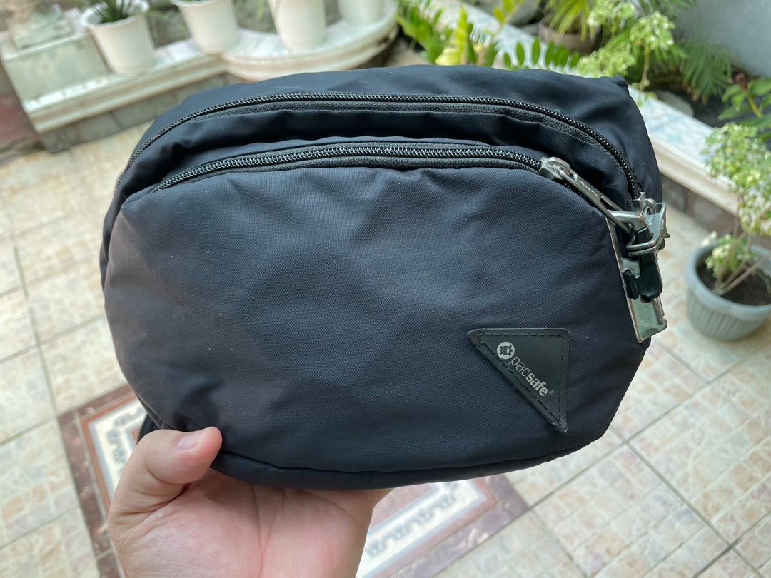 Preloved Pacsafe Vibe 100 Waist Pack 