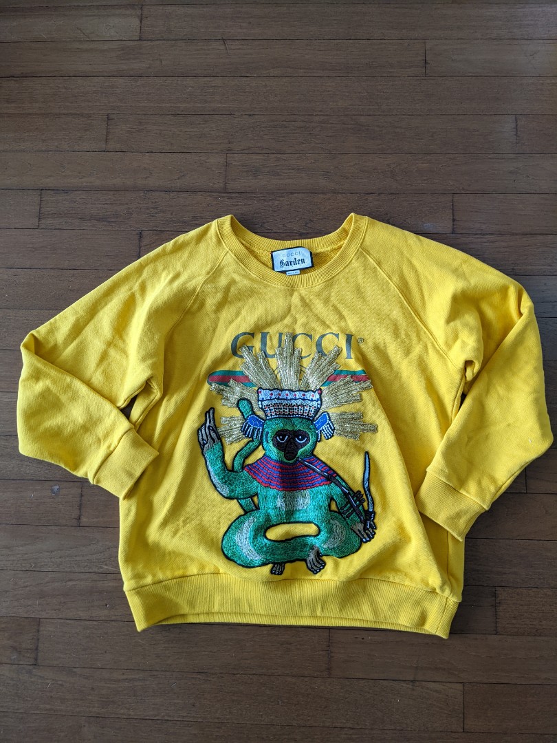 Rare Gucci Garden Sweatshirt size S Women s Fashion Tops
