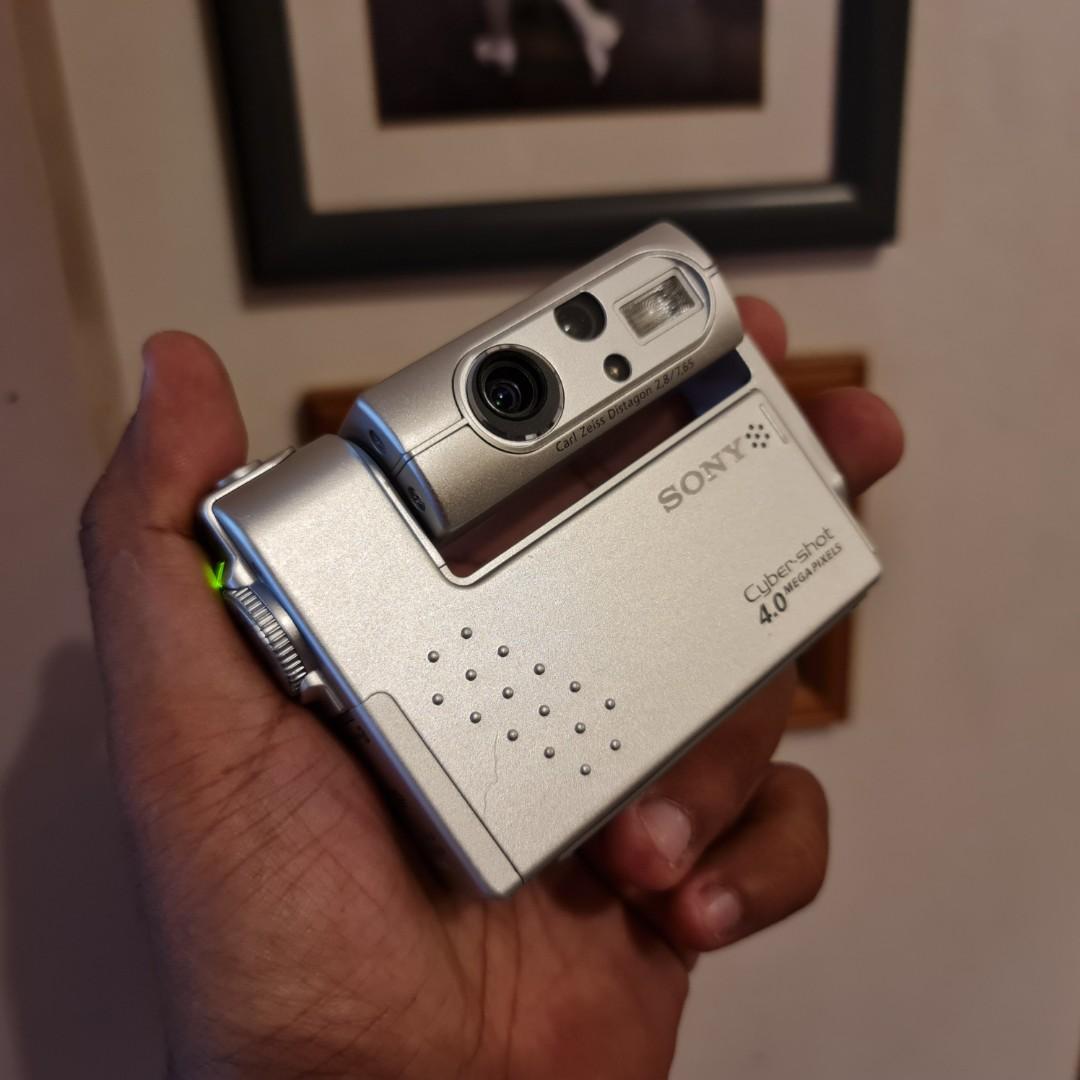 Rare Sony Cybershot DSCF77 4.0 Megapixels, Photography, Cameras on