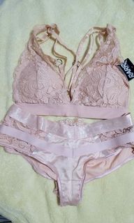 (Category: ) located in . Submitted by lem0ngr4b (Listing ID 1163856006, Image 1). Description: .