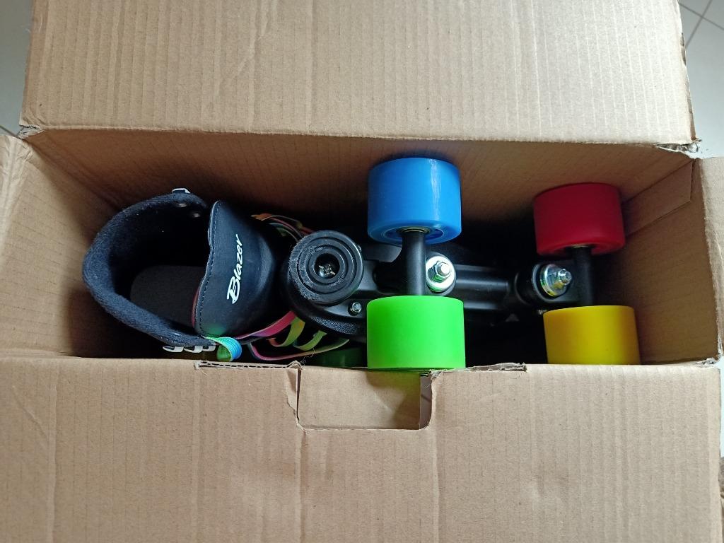 Roller blades and gear, Sports Equipment, Sports & Games, Skates