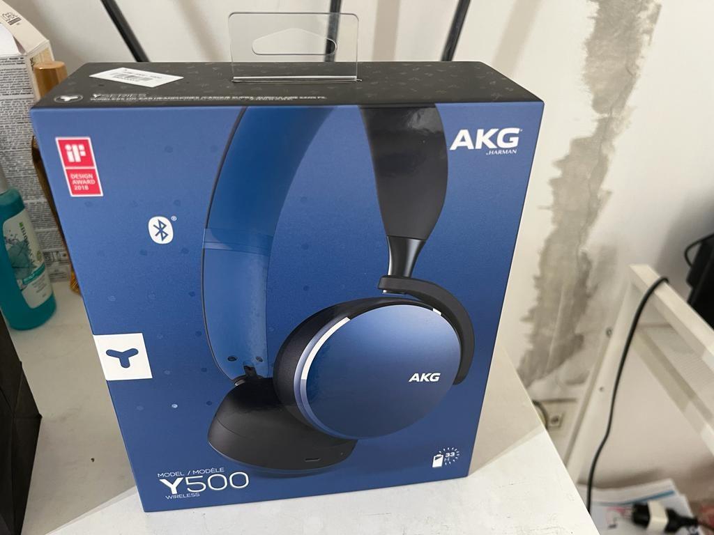 SAMSUNG HEADPHONE AKG Y500, Telepon Seluler \u0026 Tablet, Aksesoris Tablet \u0026  Handphone, Aksesoris Ponsel di Carousell