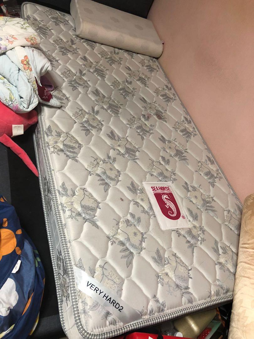 Second hand single cot sales