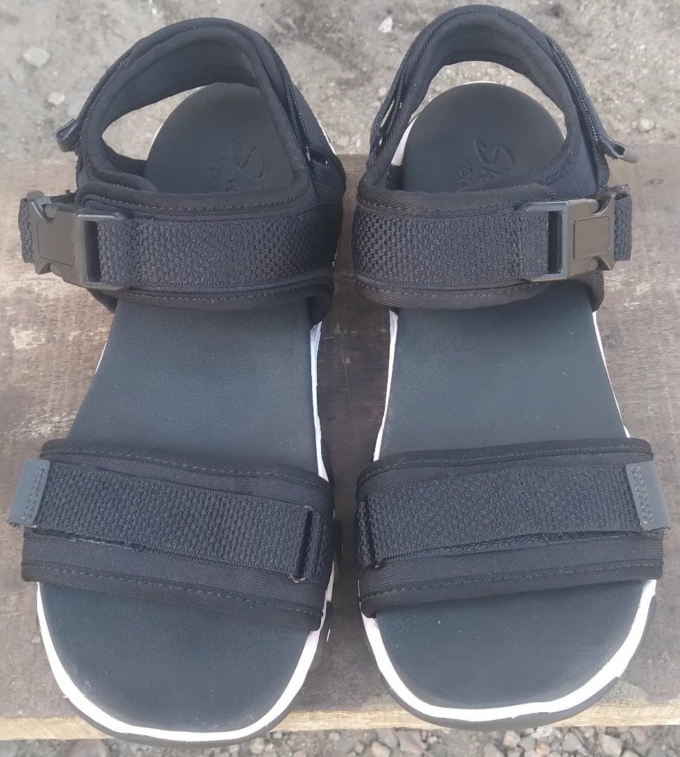 Skechers sandal, Men's Fashion 