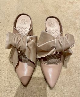 (Category: ) located in . Submitted by allthingsneworpreloved (Listing ID 1163860392, Image 1). Description: .