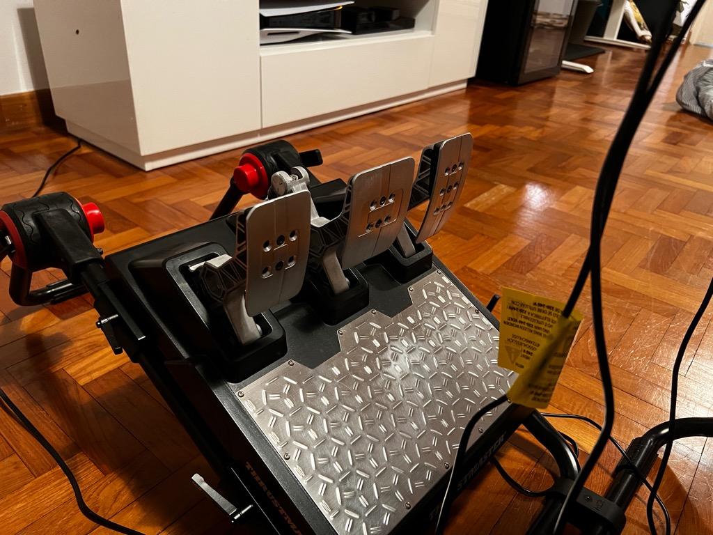 Thrustmaster F1-GT Sim Racing Cockpit (Ferrari F1 Wheel, Load Cell ...