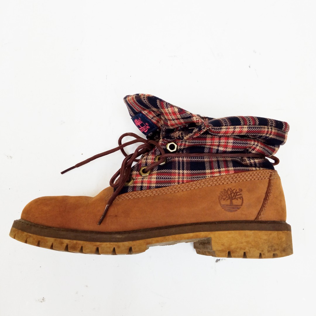 TIMBERLAND Roll Top Boots Wheat Red US7 Women s Fashion Footwear