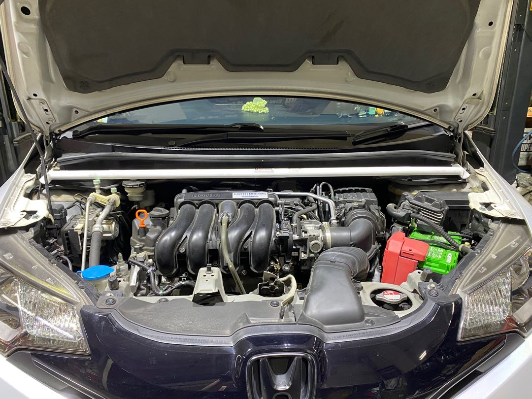 Ultra Racing Strut bar front & rear, Car Accessories, Accessories on