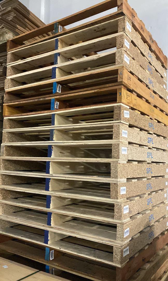 Used wooden pallets for sales, Furniture & Home Living, Home