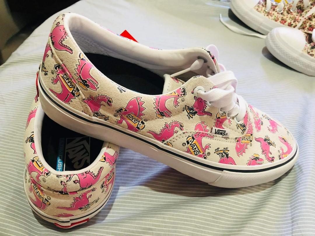 Pink deals dinosaur vans