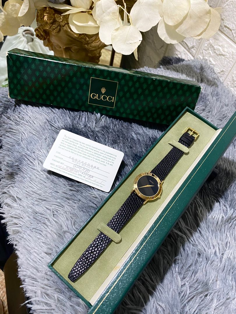 Vintage Ladies Gucci Watch 3000.2.L 