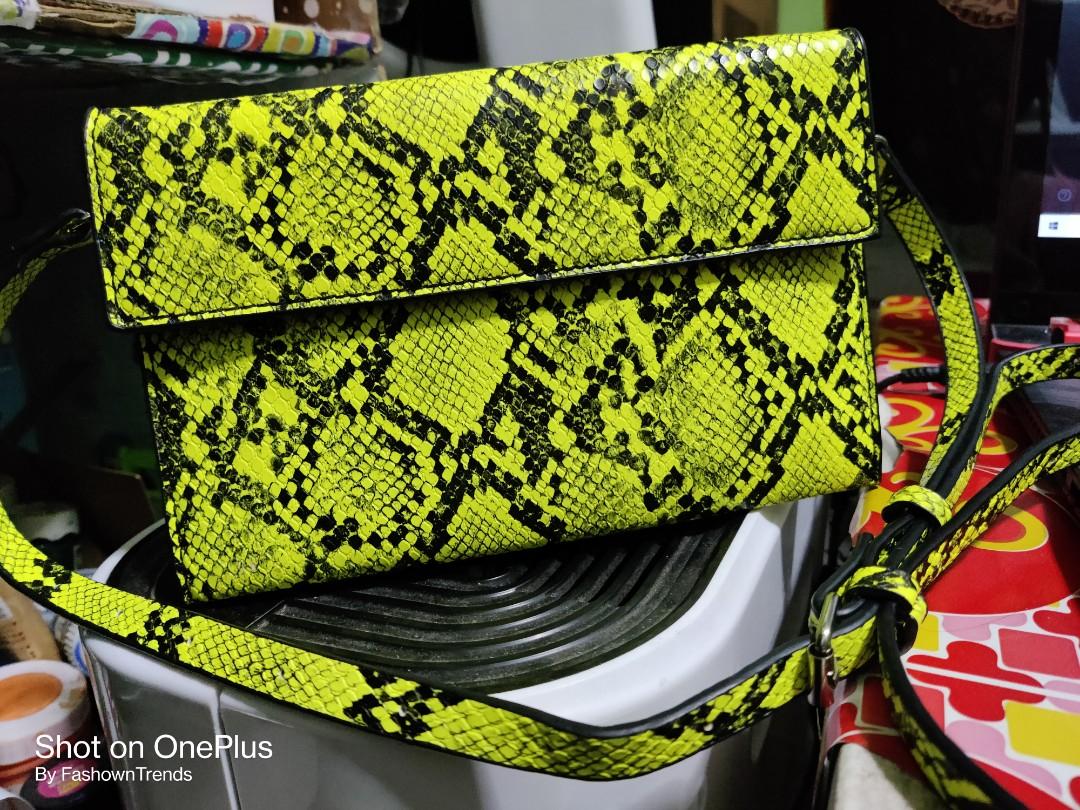 Zara animal on sale print crossbody bag