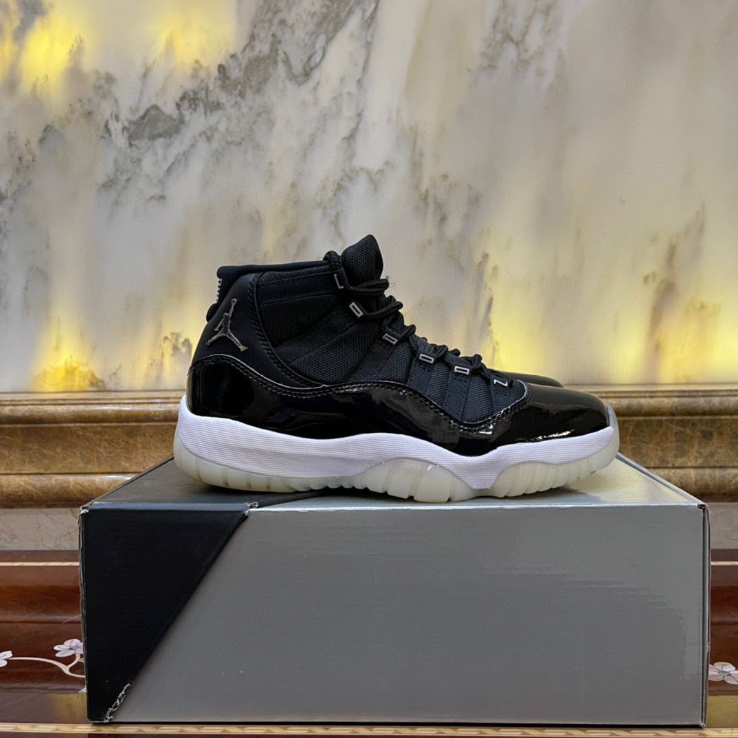 Air Jordan 11 Jubilee Size 40 40.5 41 42 42.5 43 44 44.5 45 46 47.5 Carousell