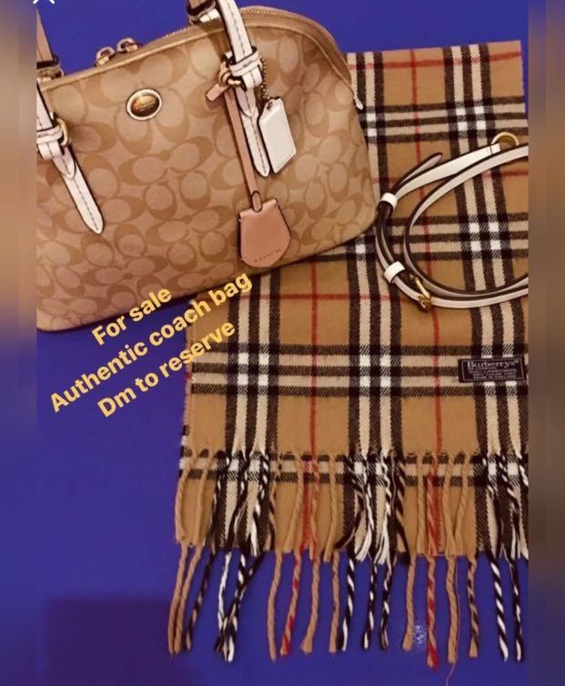 💯 Authentic COACH bag (Category: Luxury Bags & Wallets) located in Batangas. Submitted by girlmeetspurple (Listing ID 1158728229, Image 1). Description: Euc inside and out Bag Handle needs minor repair but if u put twillies it still looks very pretty Gold hardwares not faded From 🇯🇵 Japan.