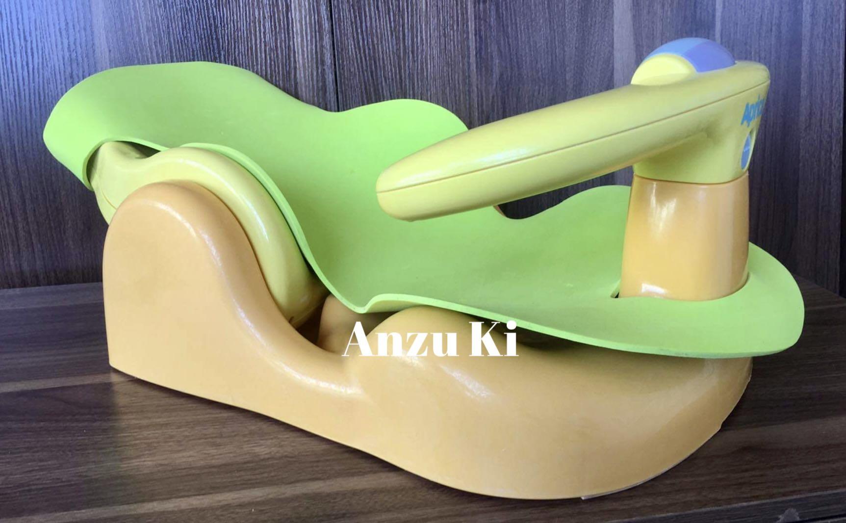 Aprica Baby Bath Chair, Babies & Kids, Bathing & Changing, Other Baby Bathing & Changing Needs