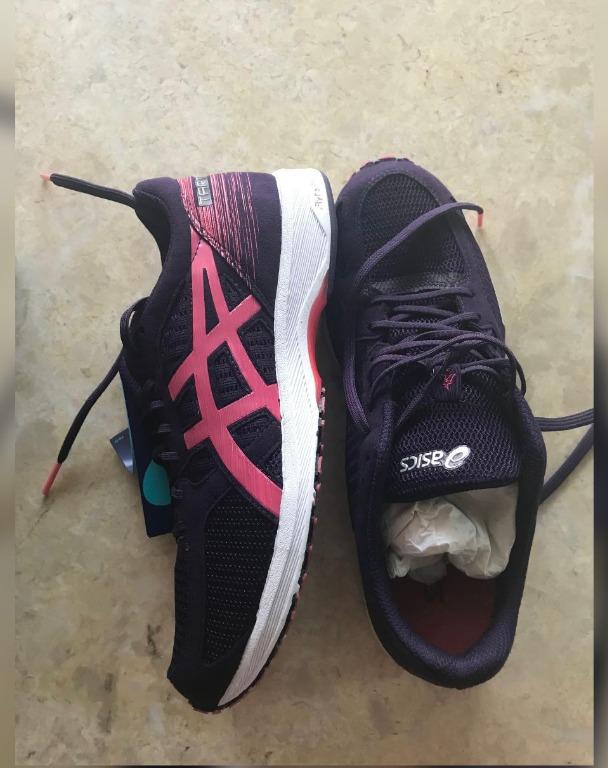 asics tartherzeal 6 women Women s Fashion Activewear on Carousell