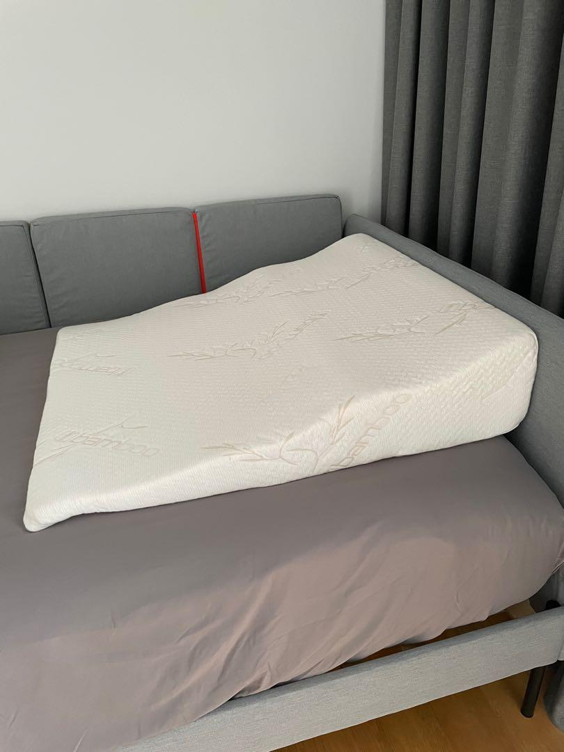 Back support Bed wedge, Furniture & Home Living, Furniture, Bed Frames