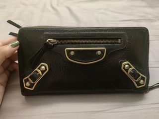 (Category: ) located in . Submitted by itsthepreloved__ (Listing ID 1158814260, Image 1). Description: .