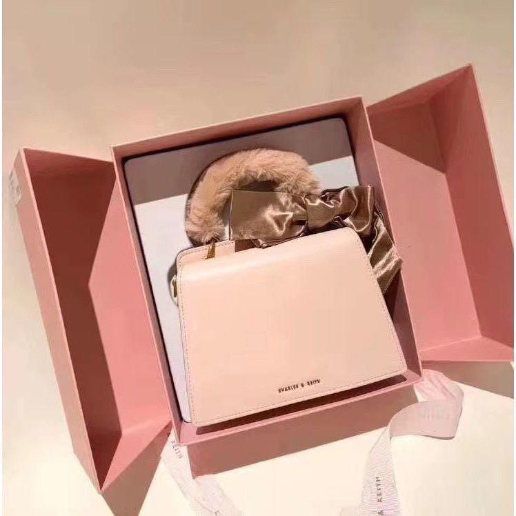 Charles & Keith recomended gift ð or hantaran ...