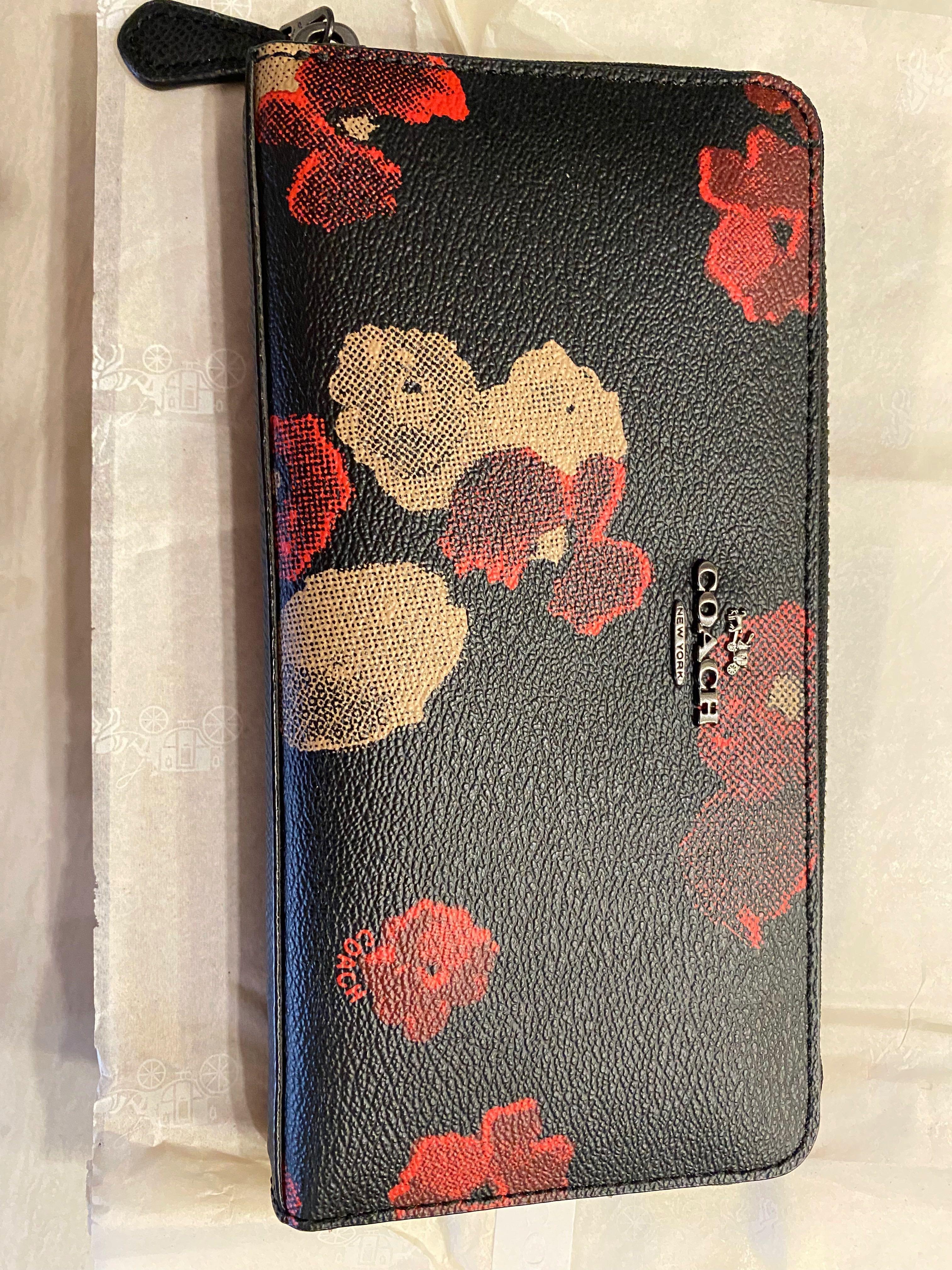 Red and black coach wallet sale