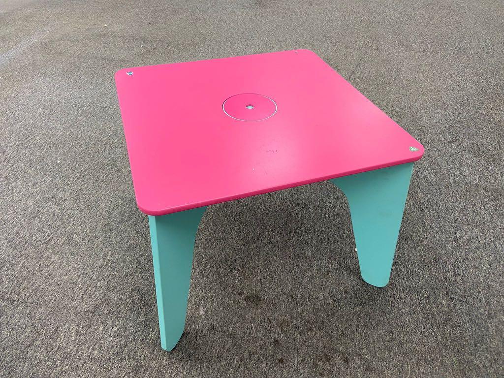 Elc plastic table deals and chairs
