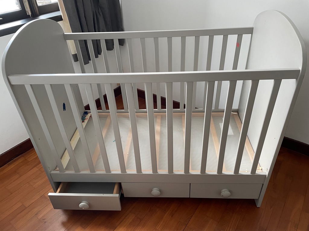 Free Baby Cot with Mattress, Babies & Kids, Baby Nursery & Kids ...