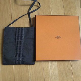 （分類：）位於 。 由 ki1666 提交（商品編號 1158772047，圖片 1）。簡介： 。