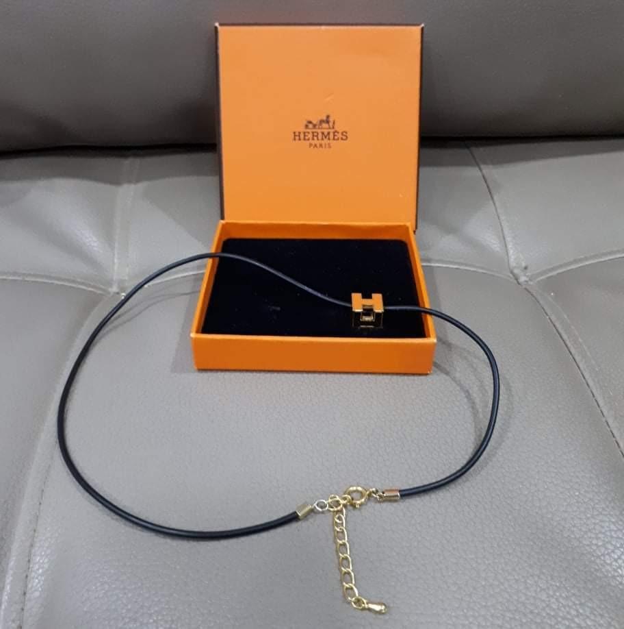Hermes Necklace (Category: Luxury Accessories) located in Taguig. Submitted by esa.agustin (Listing ID 1158812697, Image 1). Description: Original Hermes H pendant necklace. With box..