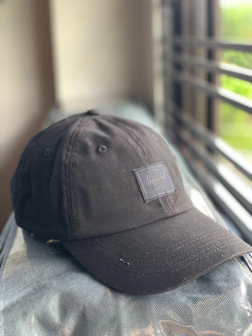 Herschel shop mosby cap