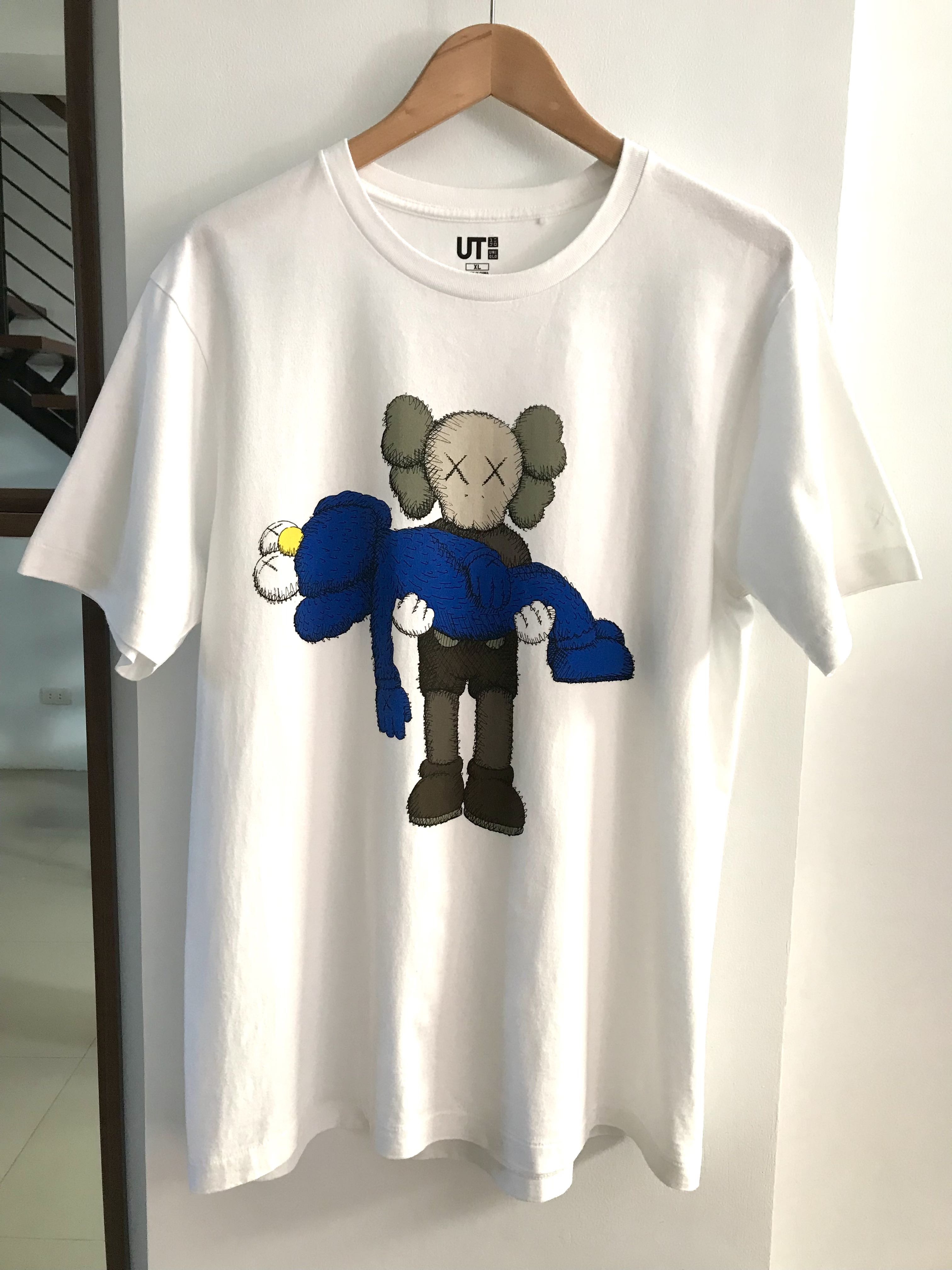 Kaws Uniqlo Size XL Chest 21.5 inches Length 29 inches Excellent