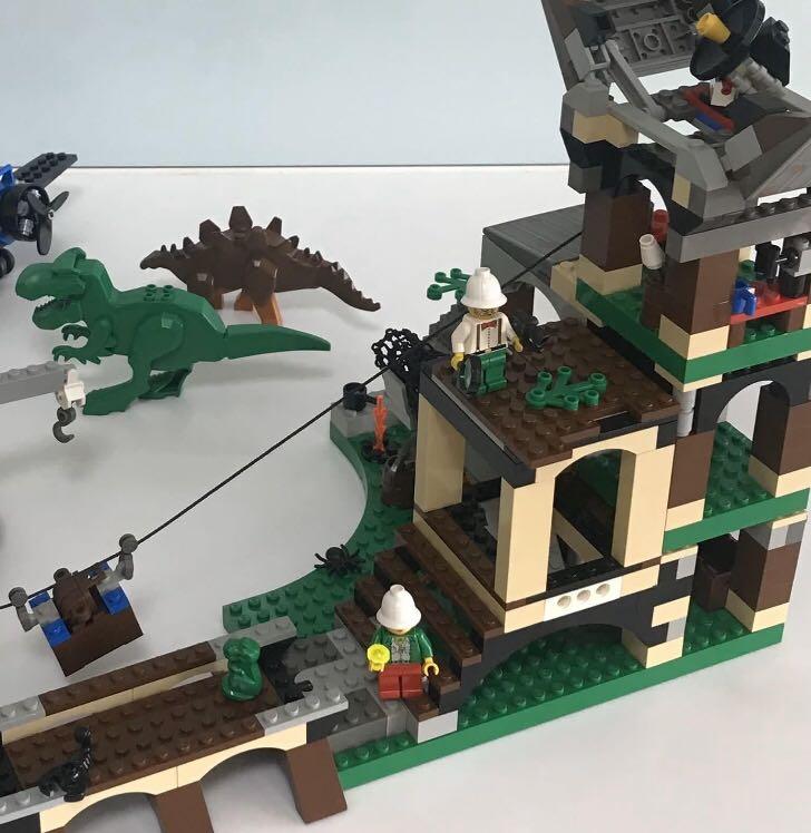 Lego dino research compound online