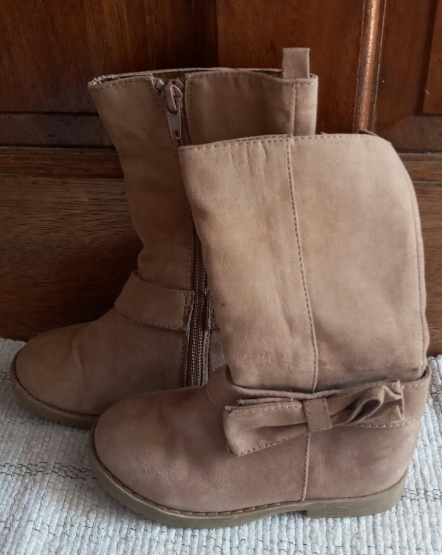 Little girls boots, Babies & Kids, Babies & Kids Fashion on Carousell