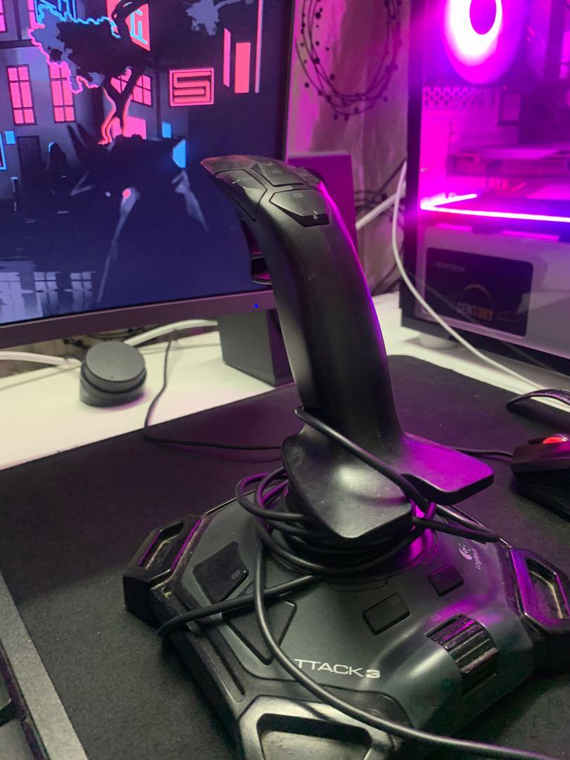 Logitech attack 3 (Category: Other Accessories) located in Puchong. Submitted by ragz2 (Listing ID 1158819664, Image 1). Description: Logitech attack 3 Rarely used Compatible for pc .