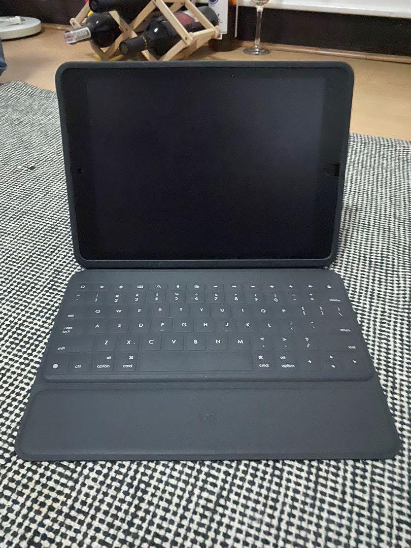 Logitech Rugged Folio Keyboard Case for iPad 7th/8th/9th gen 10.2