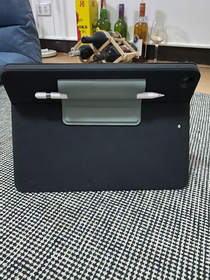 Logitech Rugged Folio Keyboard Case for iPad 7th/8th/9th gen 10.2