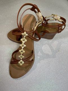 (Category: ) located in . Submitted by De_Shopaholic (Listing ID 1158814959, Image 1). Description: .