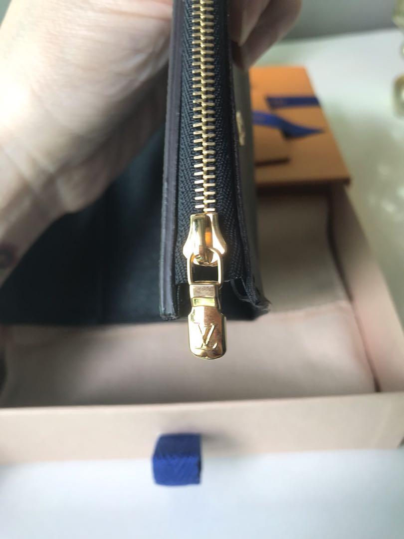 Louis Vuitton, Bags, Louis Vuitton Trifold Wallet Monogram Giant Reverse  Portefeuille Zoe Ladies M87