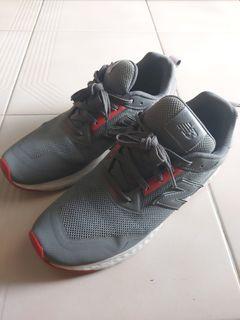 New Balance sneaker US8 EUR41.5