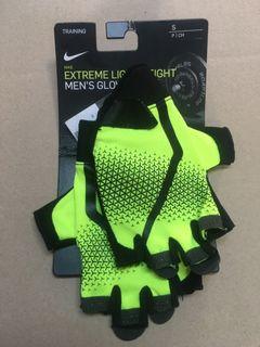 Nike Extreme Lightweight Men’s Gloves