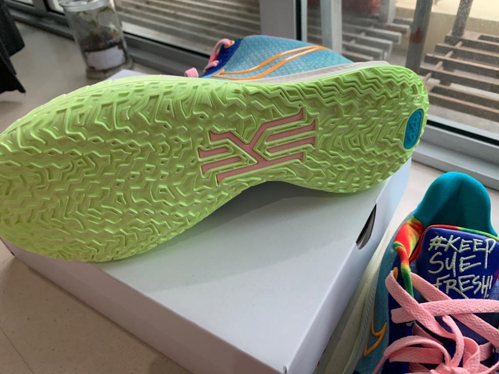 Kyrie low 218 shop