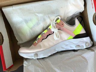 Nike React Element 55